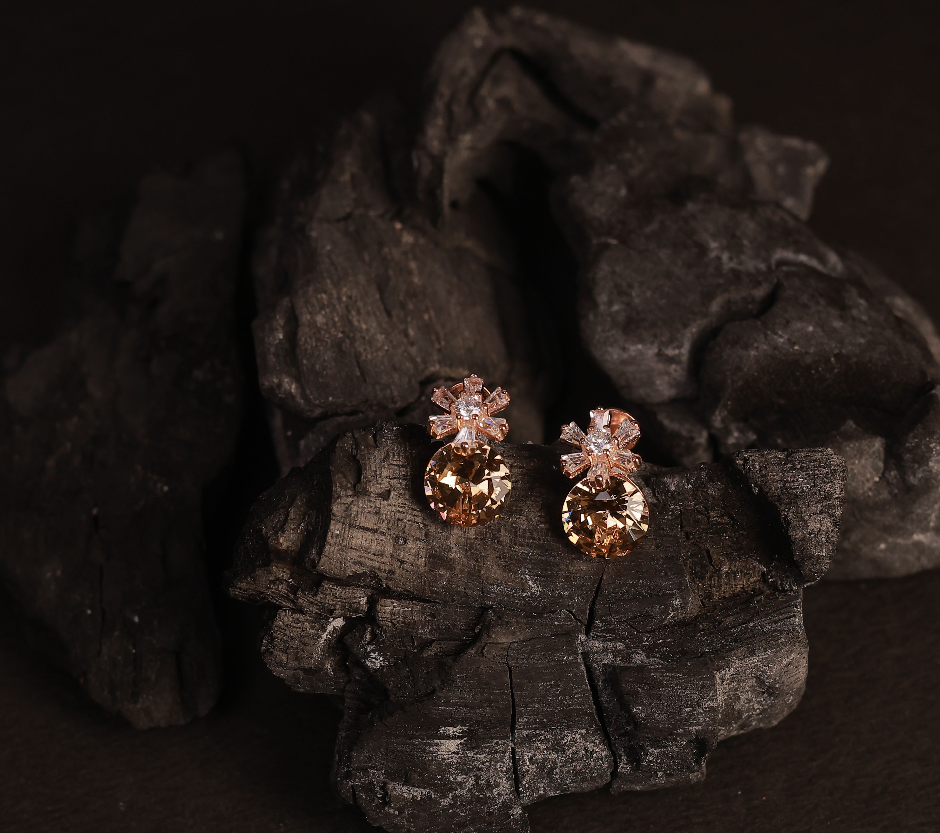 Silver amala stud with rosegold finish
