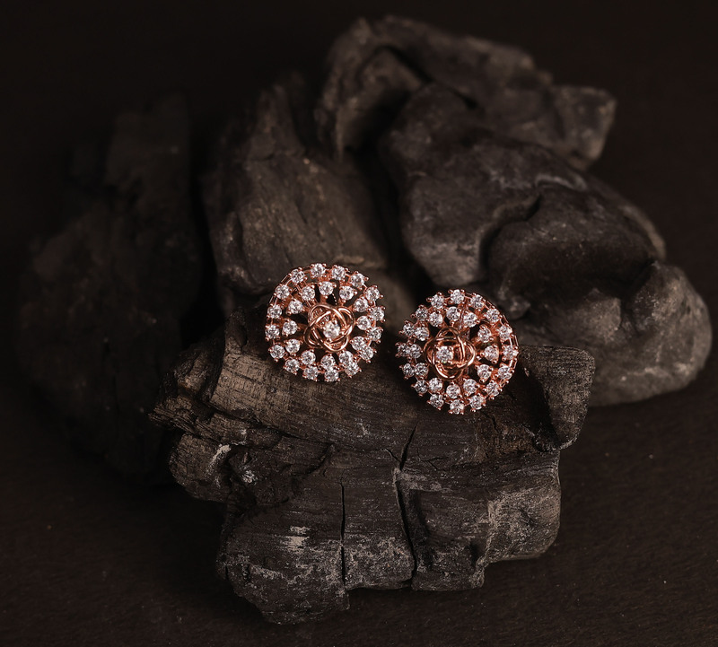 Silver master stud with rosegold finish