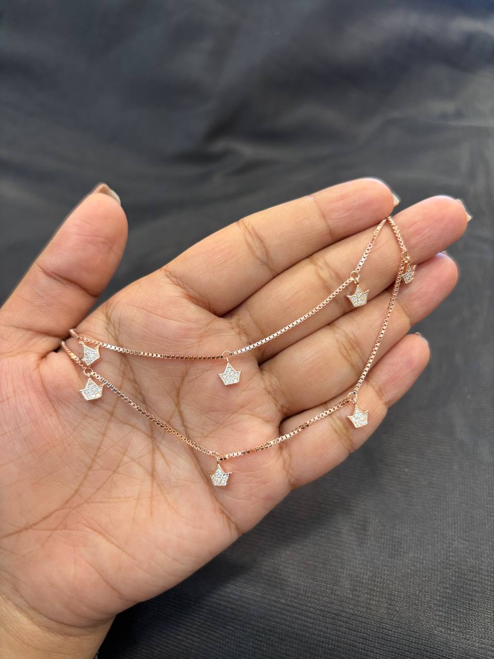 Silver crown anklet with rosegold finish Silver crown anklet with rosegold finish