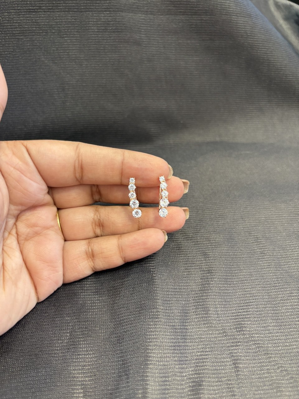 Silver white five stone ear cuff with gold finish Silver white five stone ear cuff with gold finish