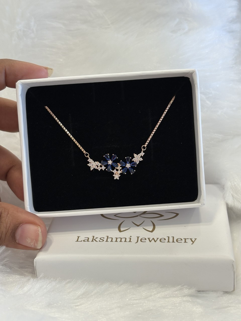 Silver blue flower with rosegold finish
