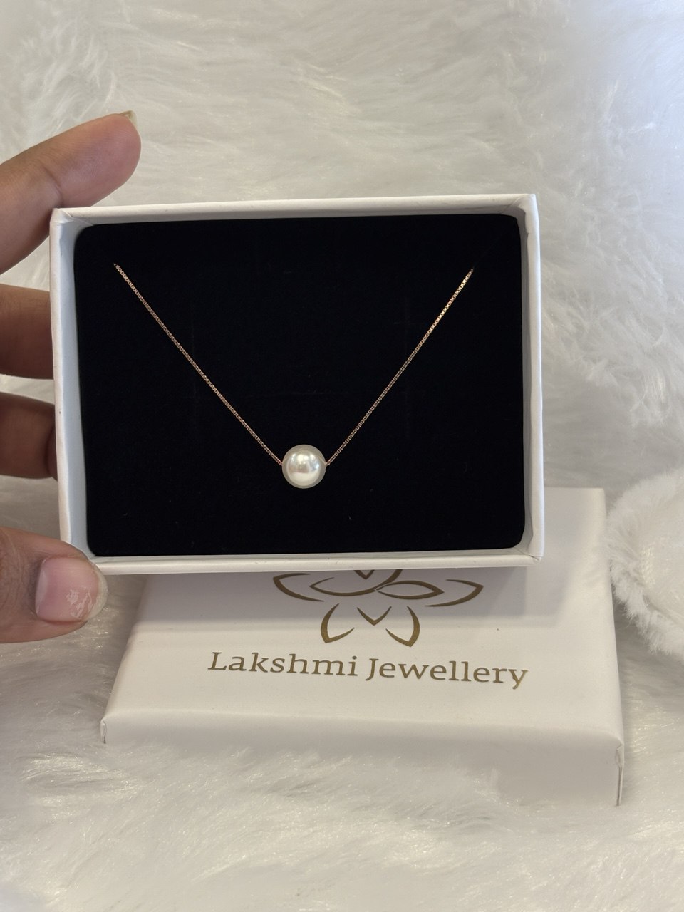 Silver pearl ball chain with rosegold finish Silver pearl ball chain with rosegold finish