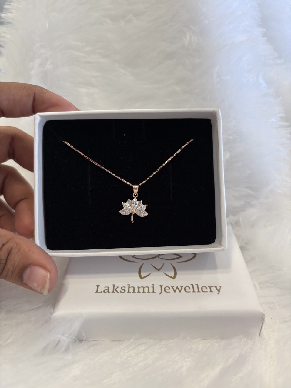 Silver white lotus with rosegold finish Silver white lotus with rosegold finish