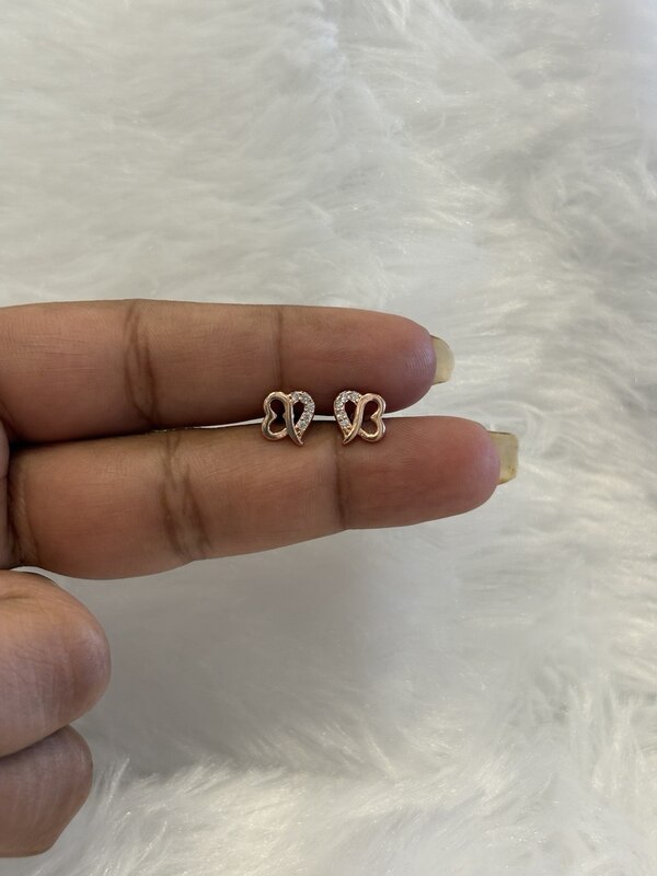 Silver dob heart stud with rosegold finish