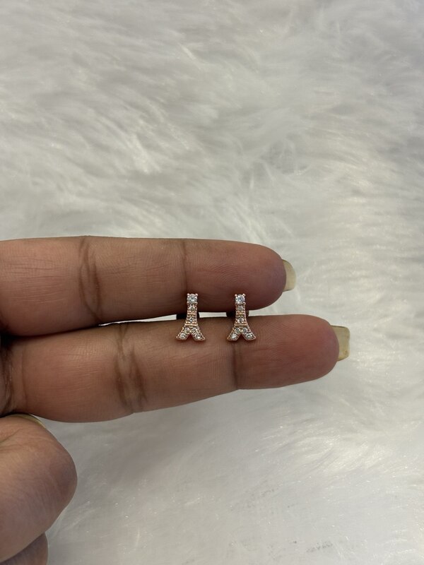 Silver eifel stud with rosegold finish