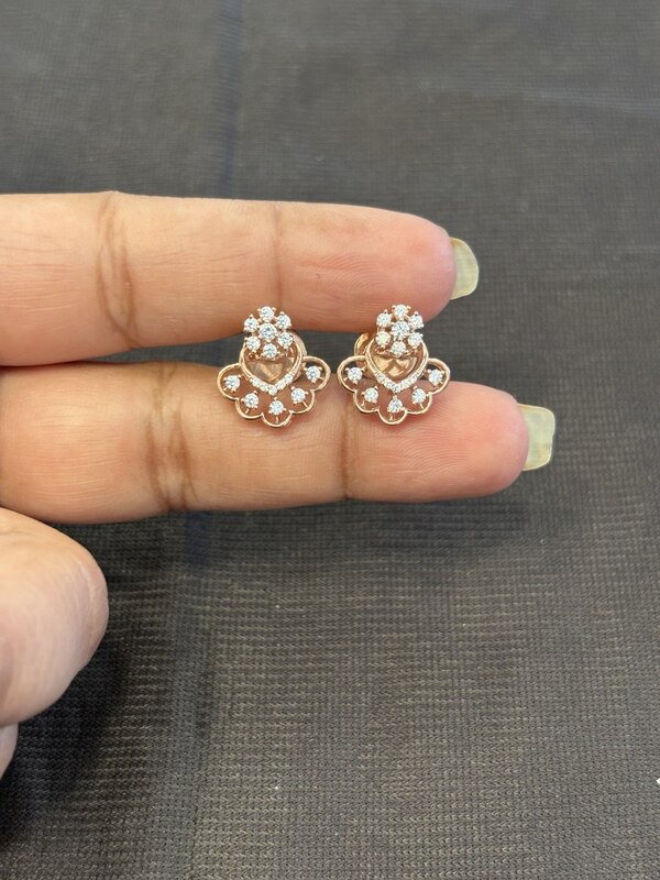 Silver mo stone stud with rosegold finish