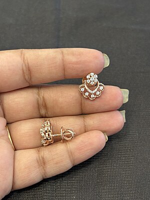 Silver mo stone stud with rosegold finish