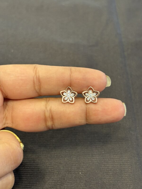Silver crystal flower white stud with rose gold finish