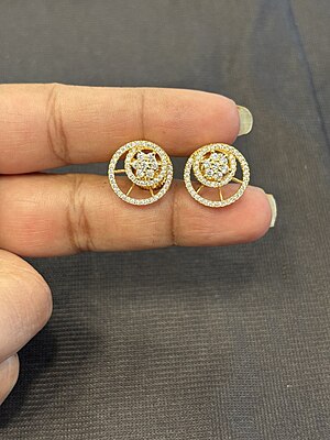 Silver nila sutra stud with rosegold finish