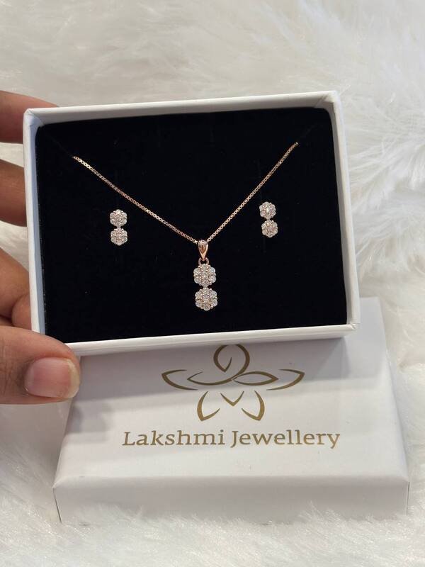 Silver double step pedant chain set with rosegold finish