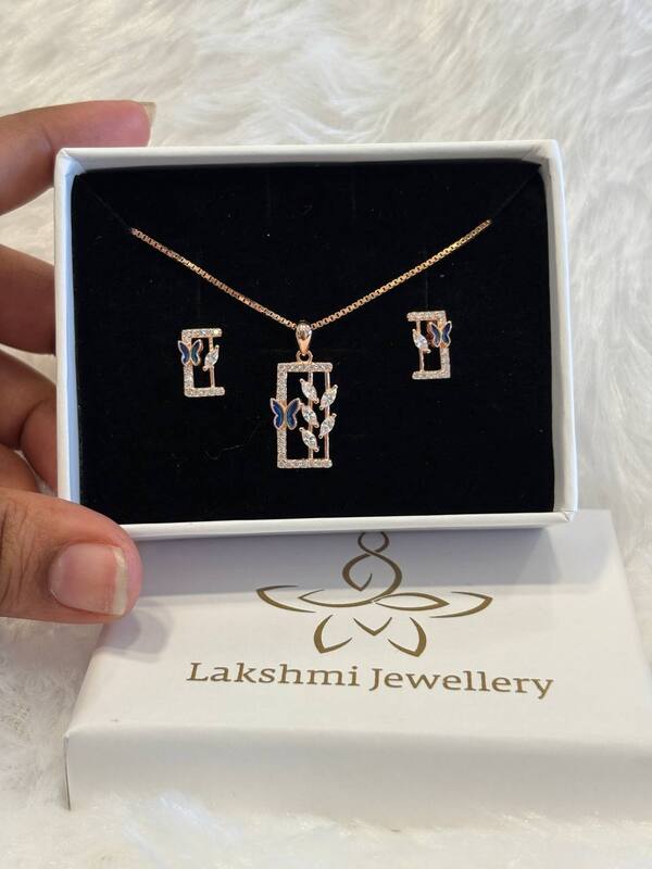 Silver butterfly stone pedant chain set with rosegold finish
