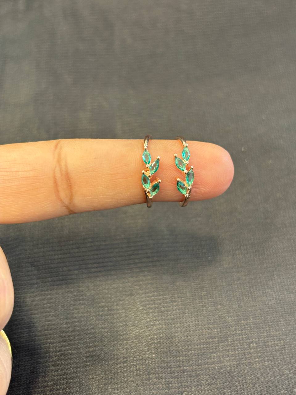 Silver green toe ring with rosegold finish