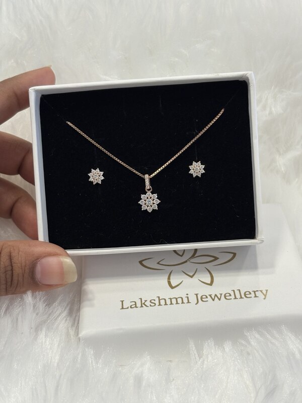 Silver s2 pendant set with rosegold finish