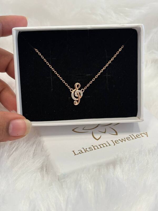 Silver isai chain with rosegold finish