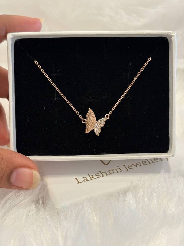 Silver butterfly b1 chain wiht rosegold finish
