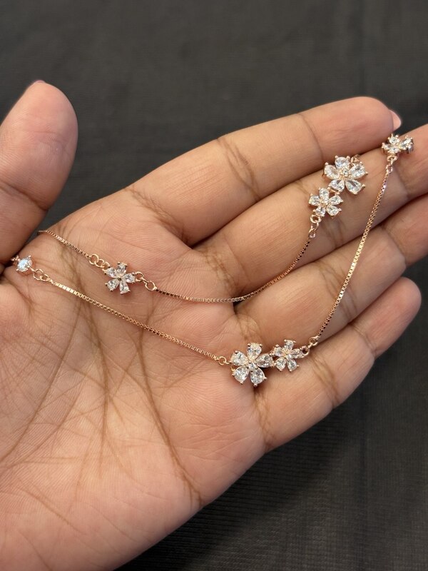 Silver double flower anklet with rosegold finish