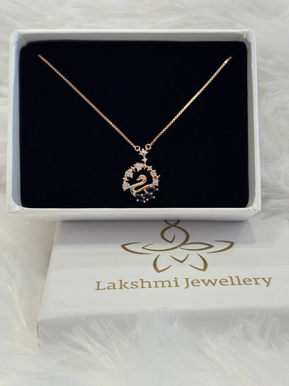 Silver amore blue chain with rosegold finish