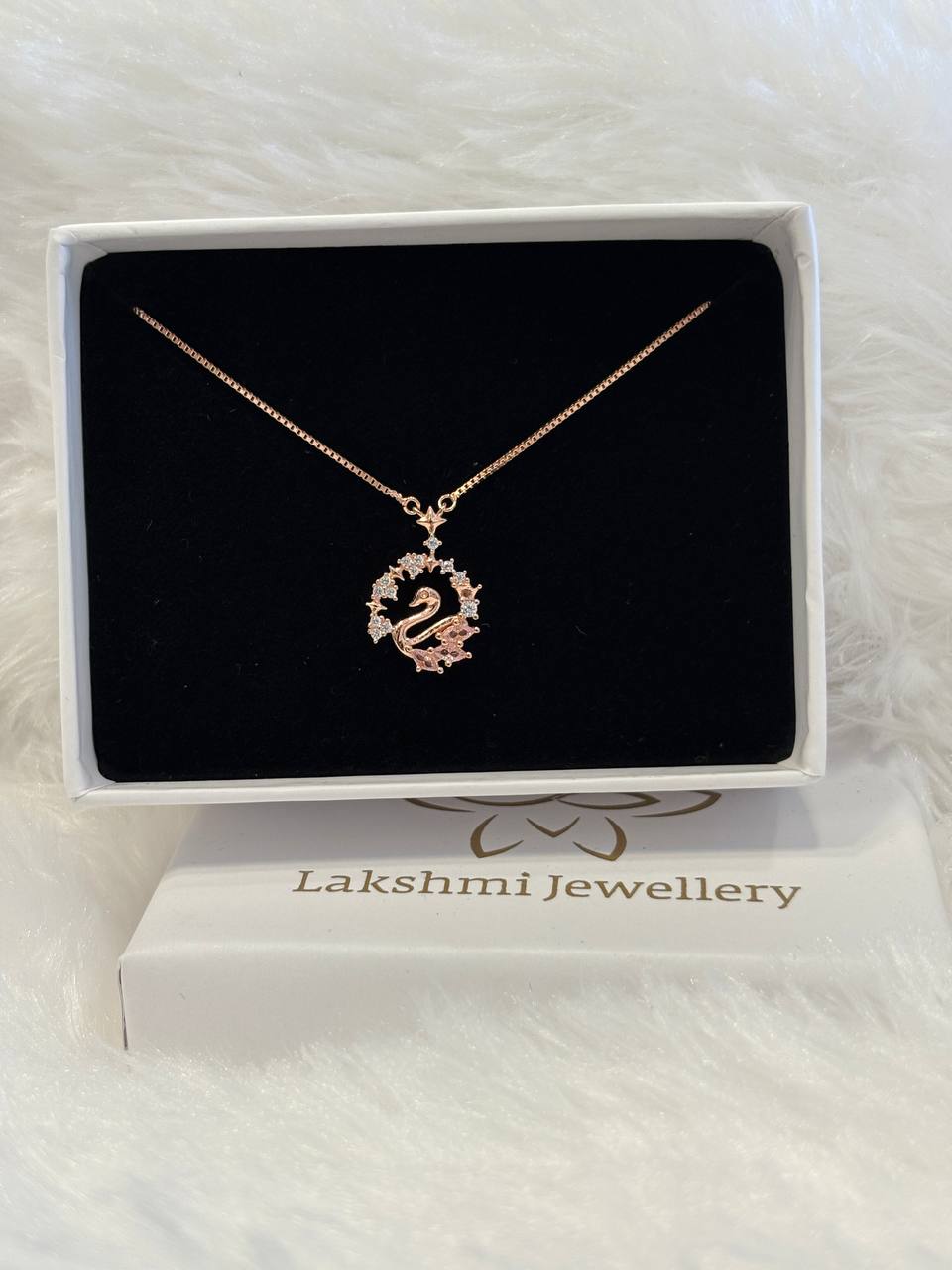 Silver amore chain with rosegold finish